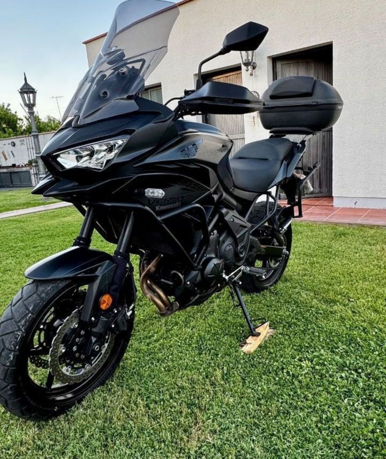 Kawasaki KLE Usada en Mendoza, deRuedas