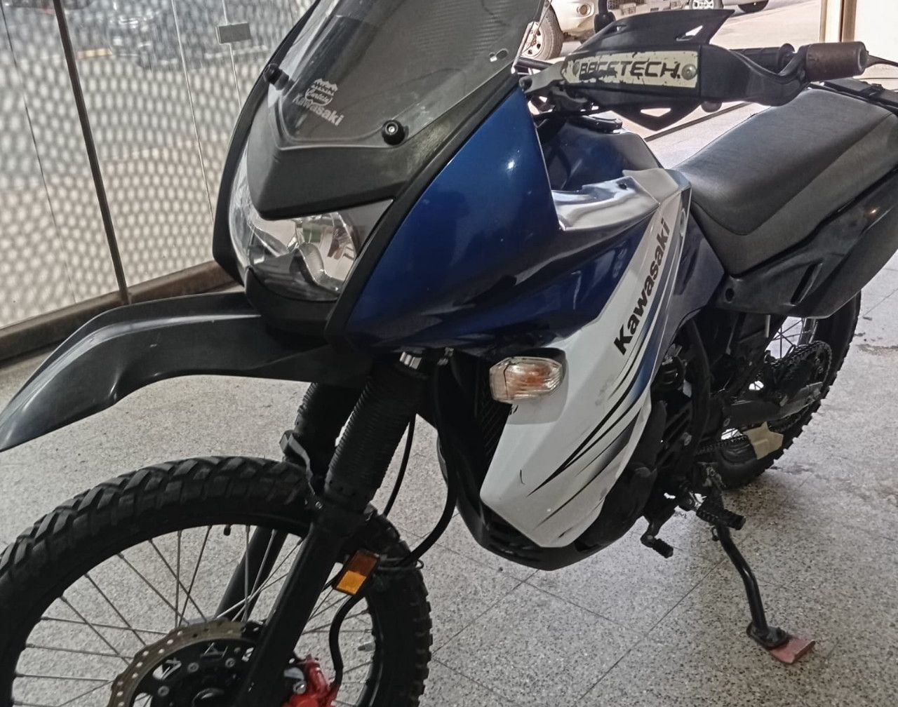 Kawasaki KLR Usada en Córdoba, deRuedas