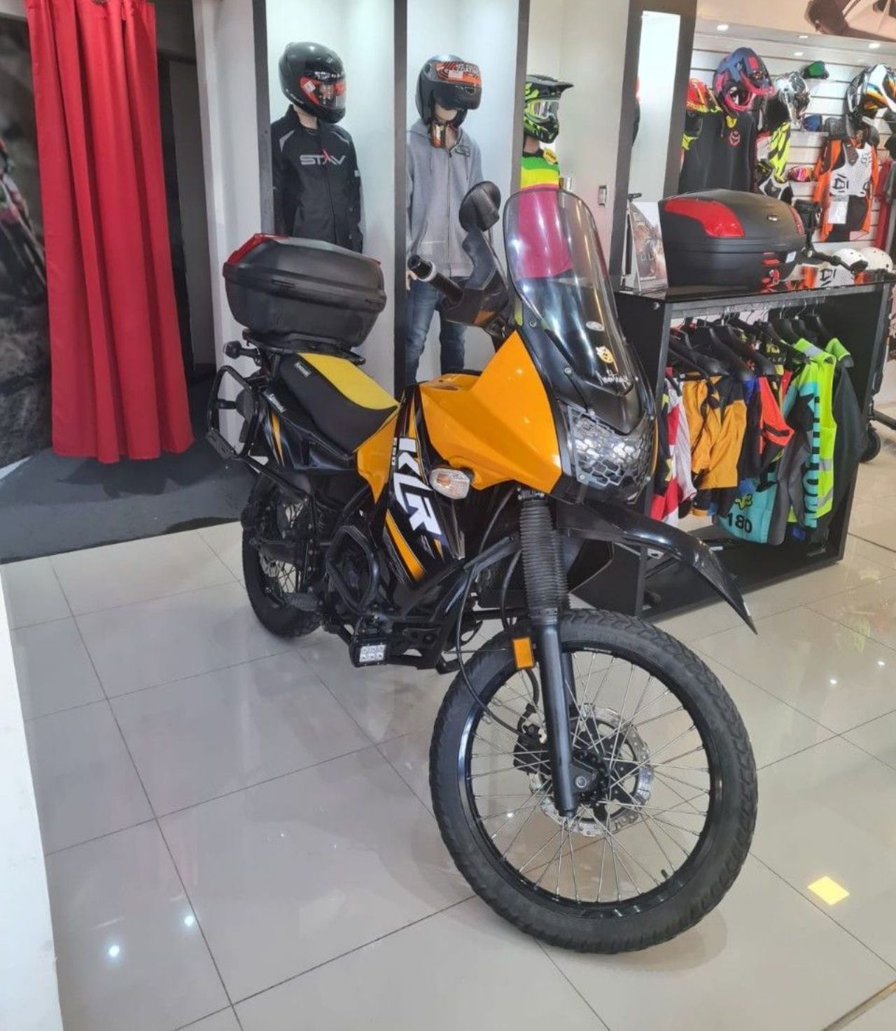 Kawasaki KLR Usada en Mendoza, deRuedas