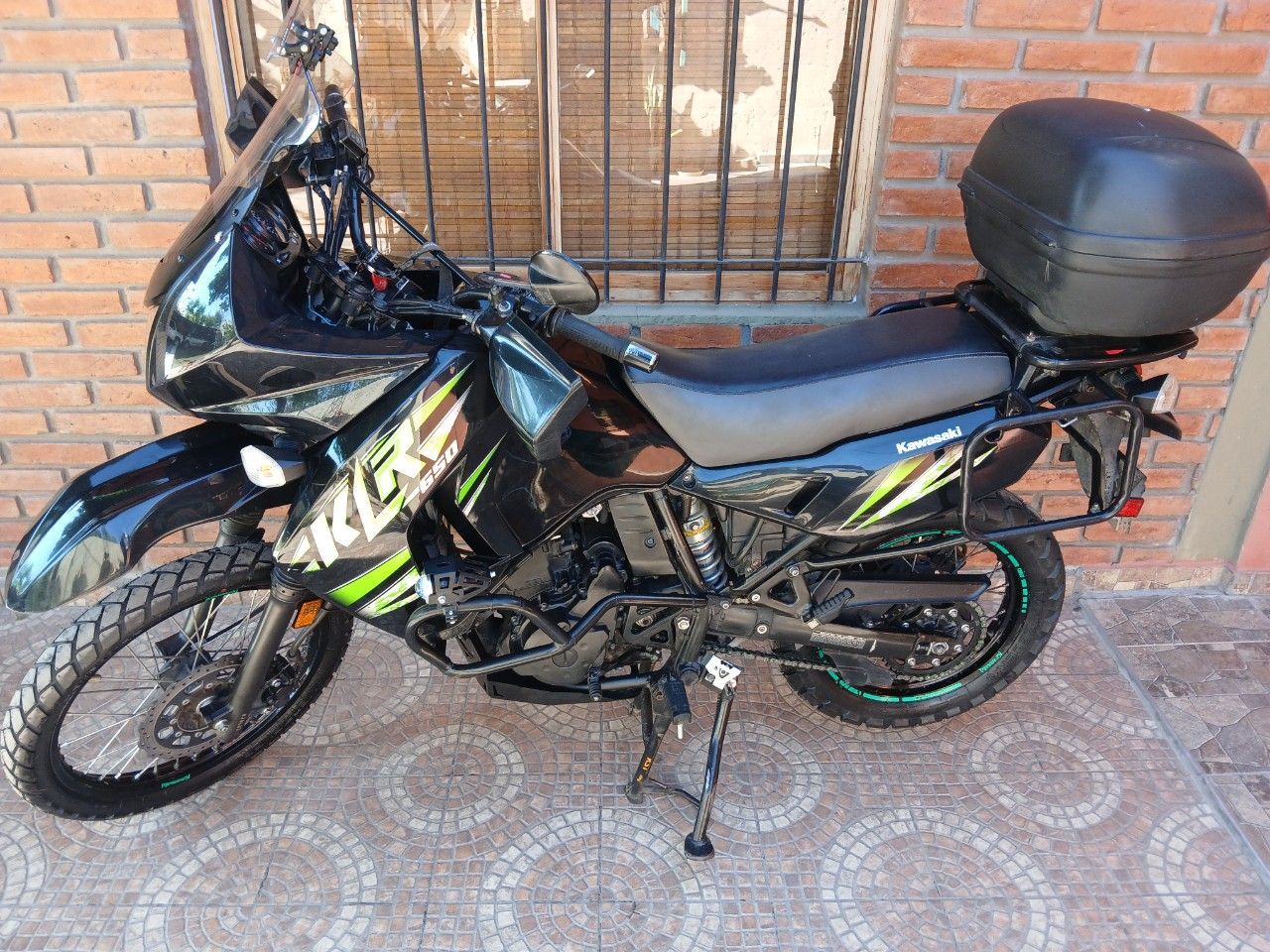 Kawasaki KLR Usada en San Juan, deRuedas