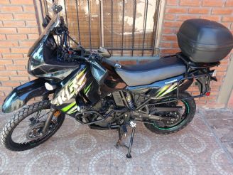 Kawasaki KLR Usada en San Juan