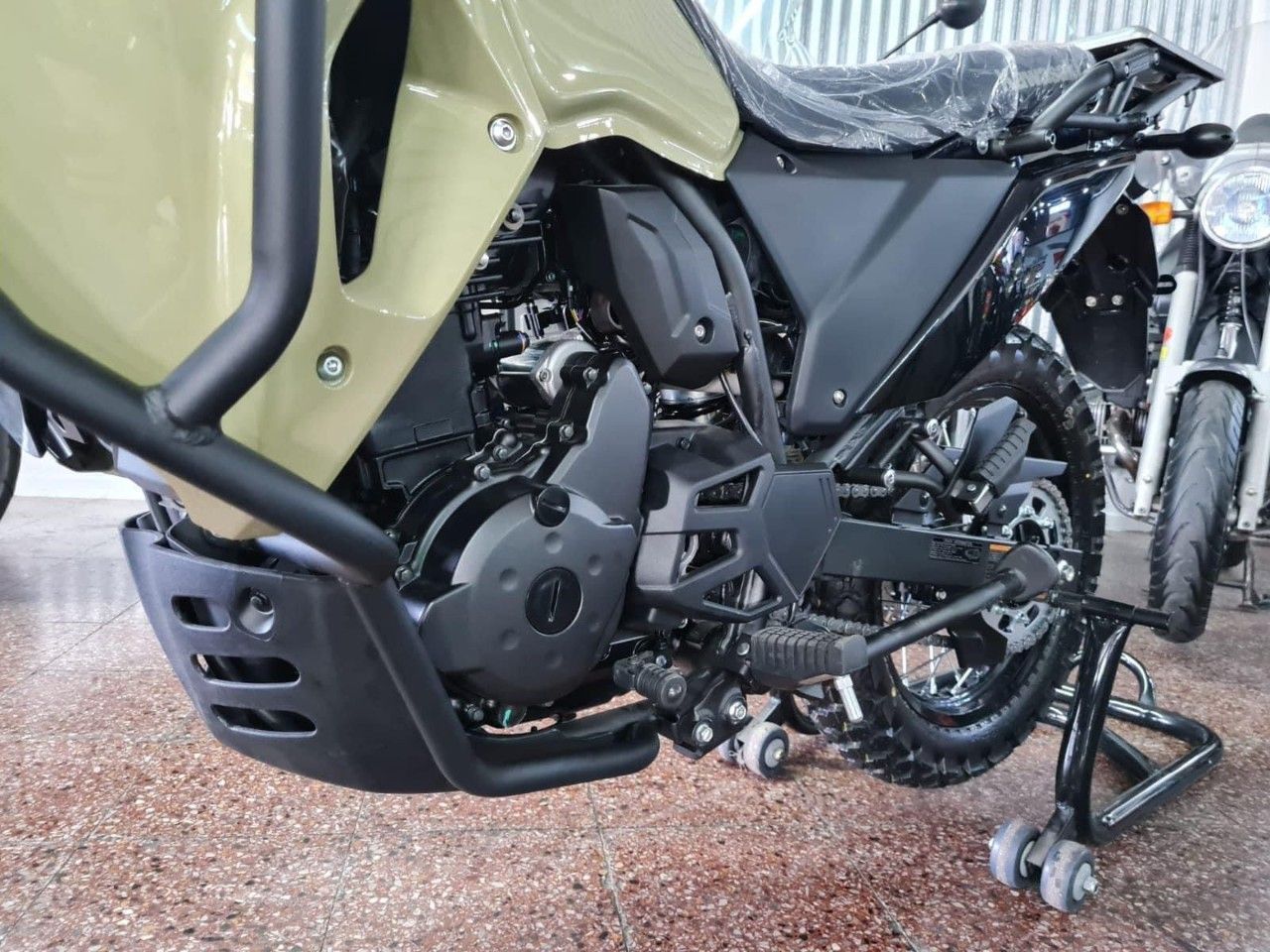 Kawasaki KLR Nueva en Mendoza, deRuedas