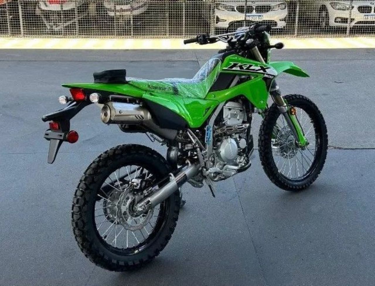 Kawasaki KLX Nueva Financiado en Córdoba, deRuedas