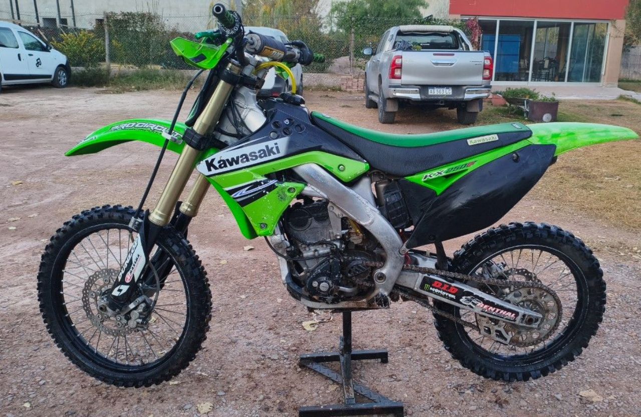 Kawasaki KX Usada en Mendoza, deRuedas