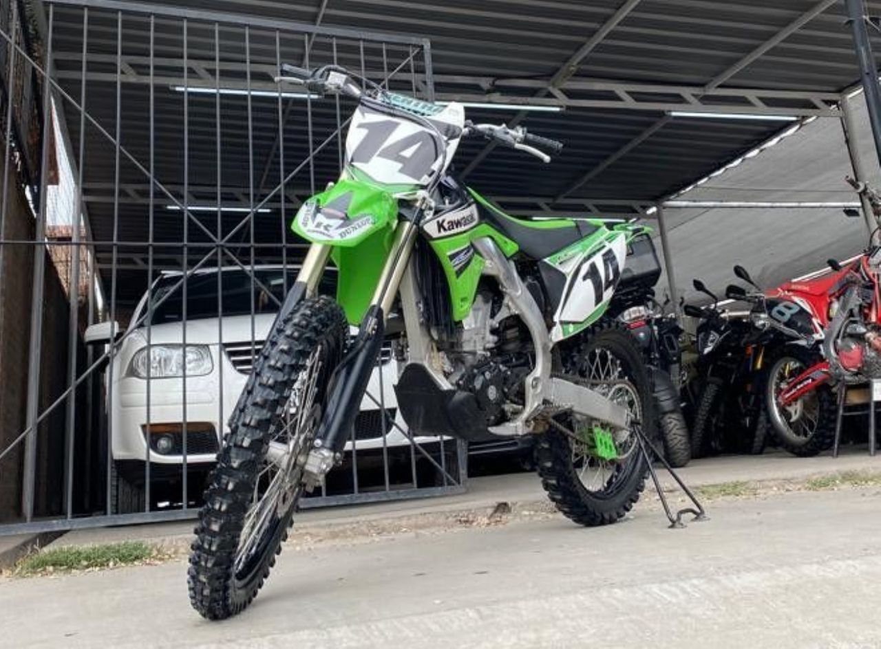 Kawasaki KX Usada en San Juan, deRuedas