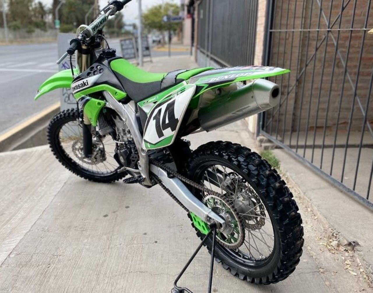 Kawasaki KX Usada en San Juan, deRuedas