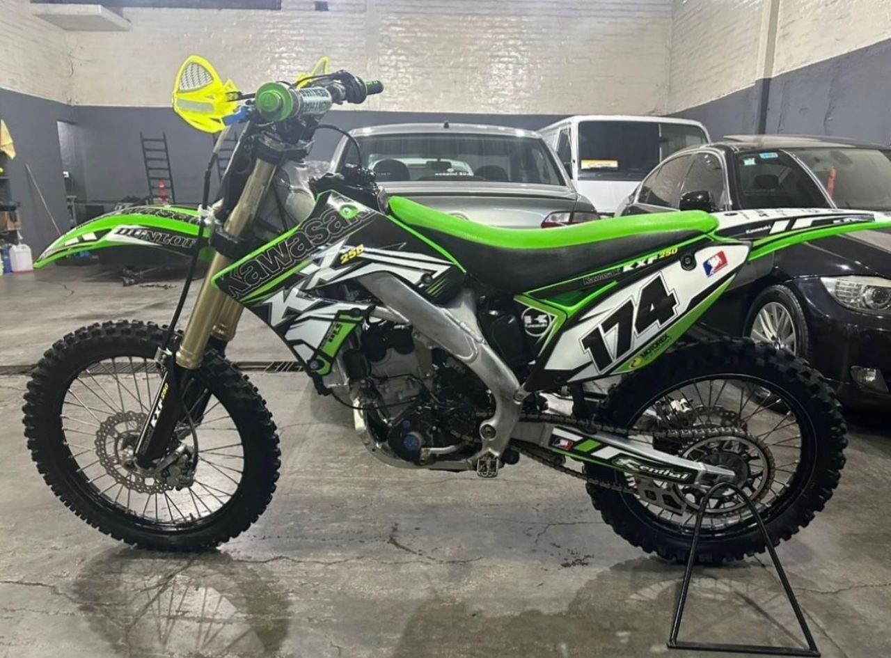 Kawasaki KX Usada en Mendoza, deRuedas