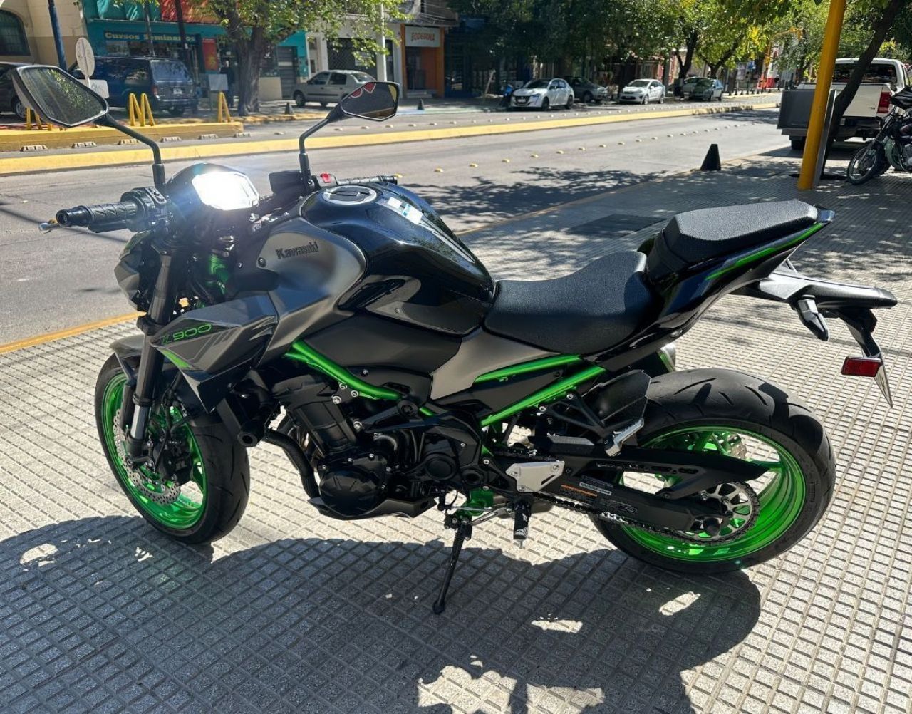 Kawasaki Z Usada en Mendoza, deRuedas