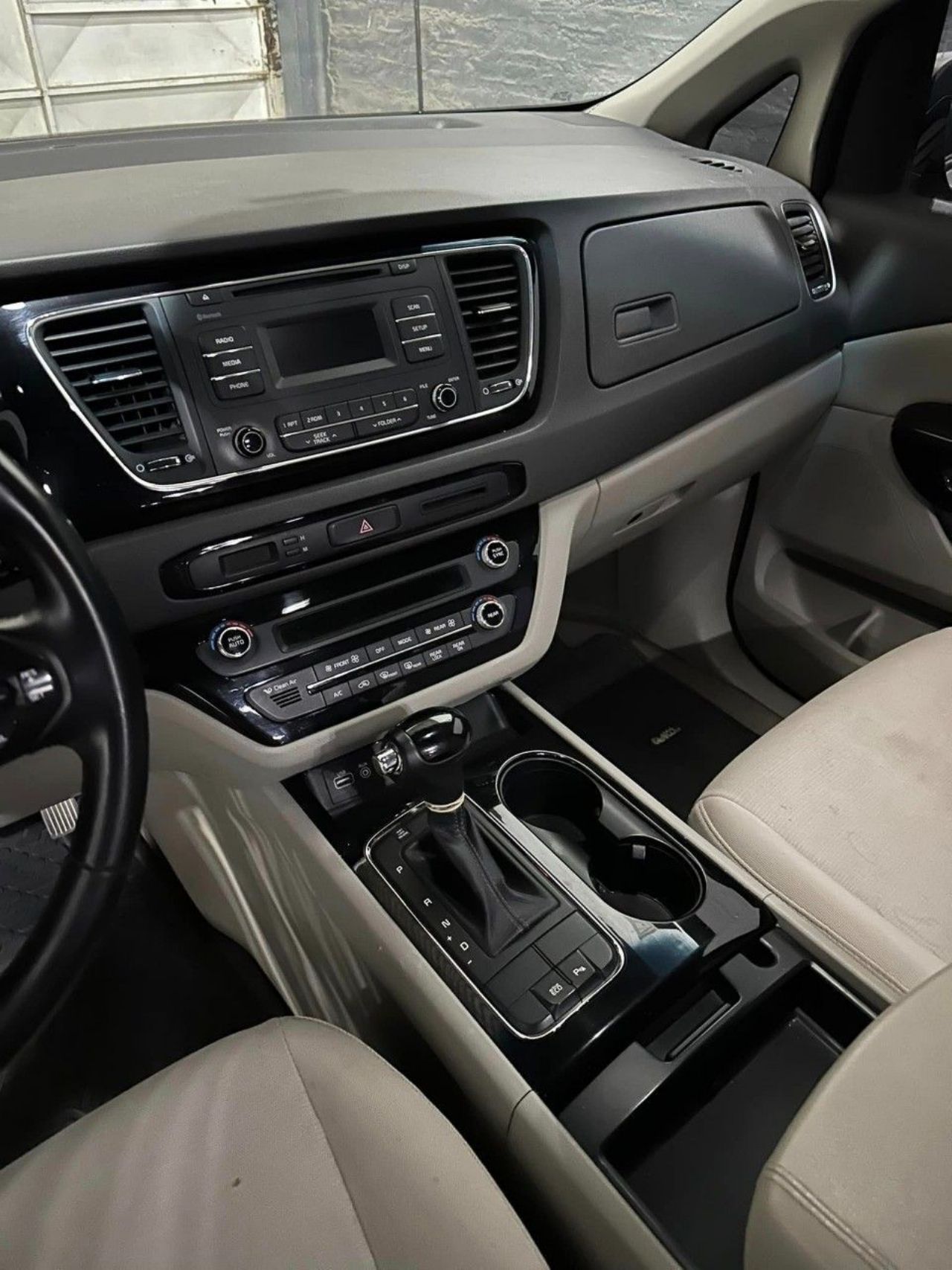 Kia Carnival Usado en San Juan, deRuedas