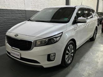 Kia Carnival en San Juan