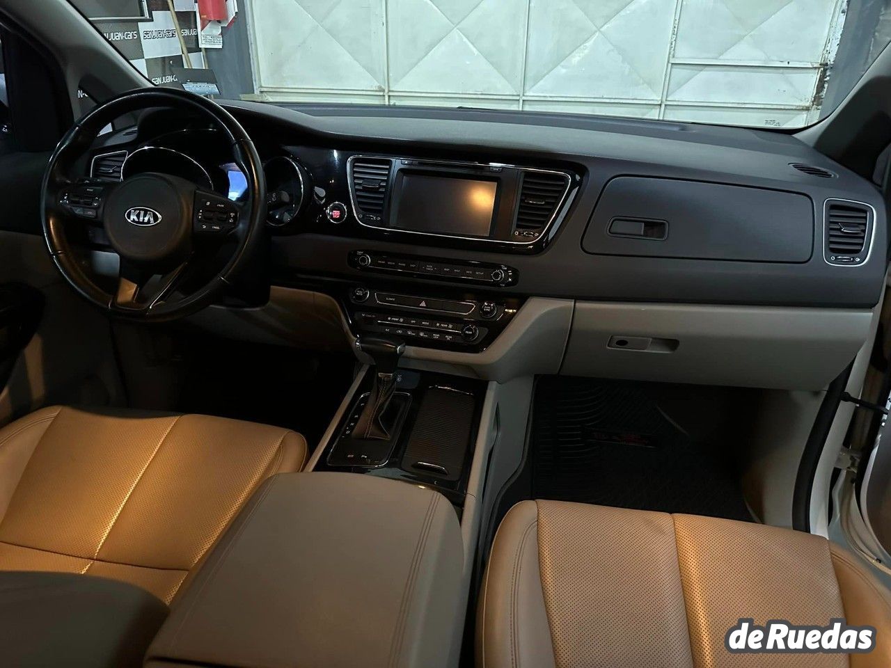 Kia Carnival Usado en San Juan, deRuedas