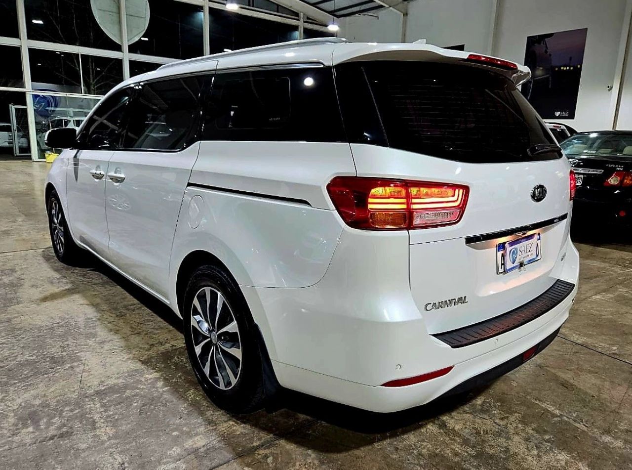 Kia Carnival Usado en Mendoza, deRuedas