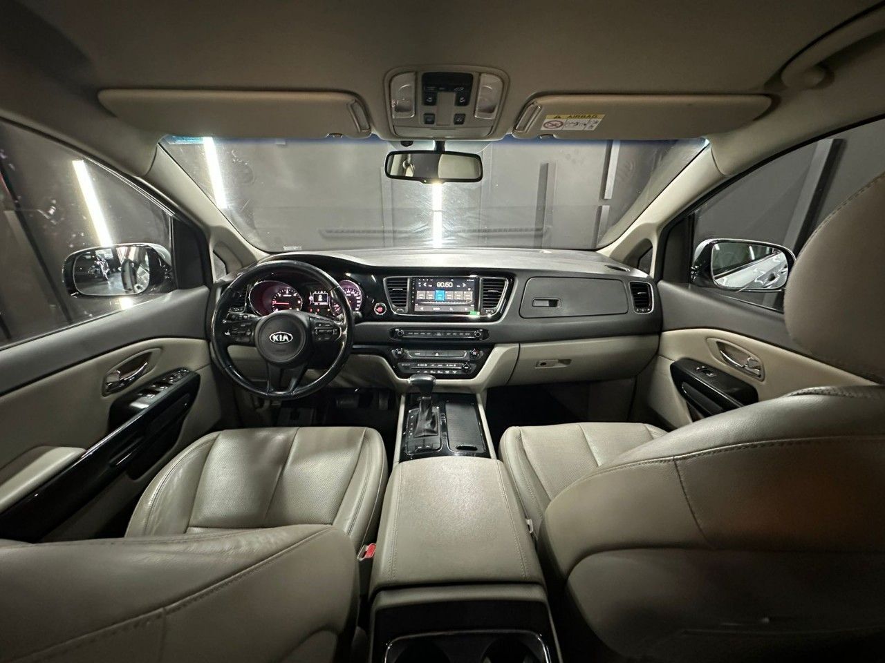 Kia Carnival Usado en Córdoba, deRuedas