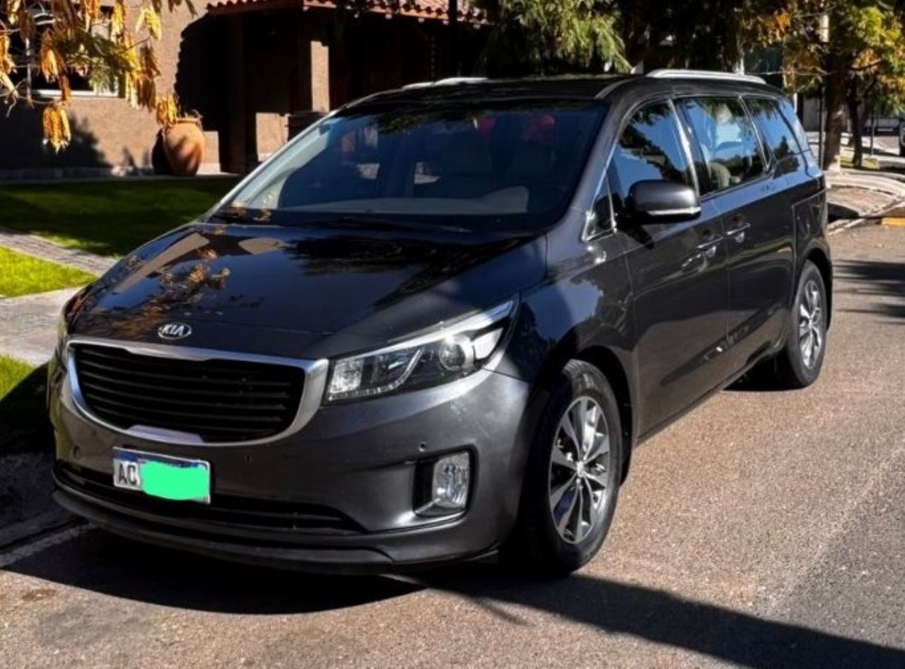 Kia Carnival Usado en Mendoza, deRuedas
