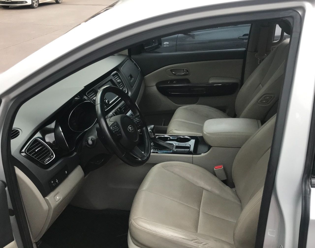 Kia Carnival Usado en Mendoza, deRuedas