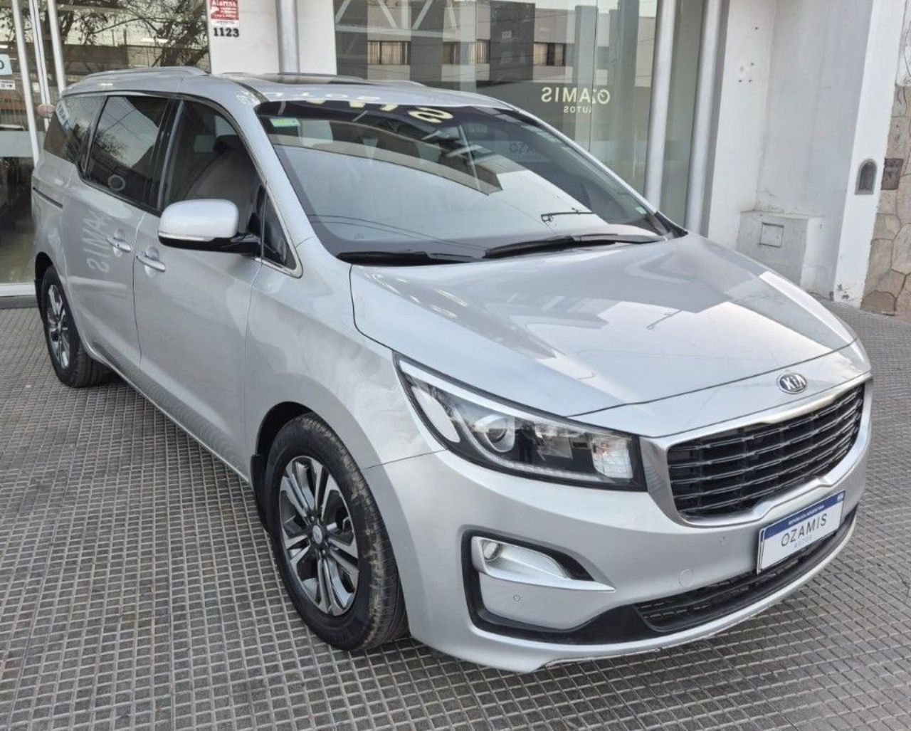 Kia Carnival Usado Financiado en Mendoza, deRuedas