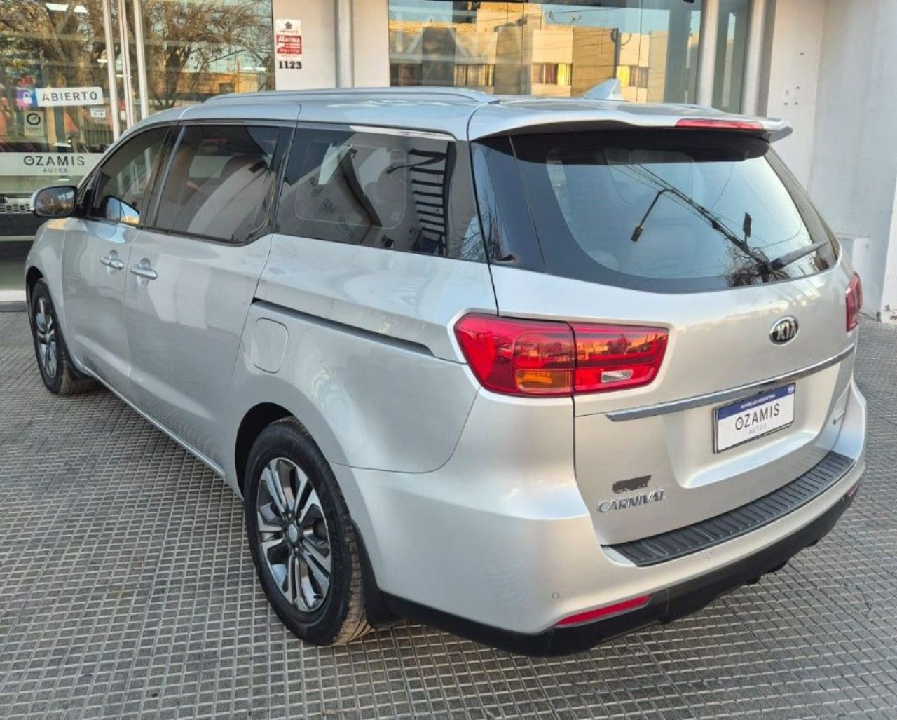 Kia Carnival Usado Financiado en Mendoza, deRuedas