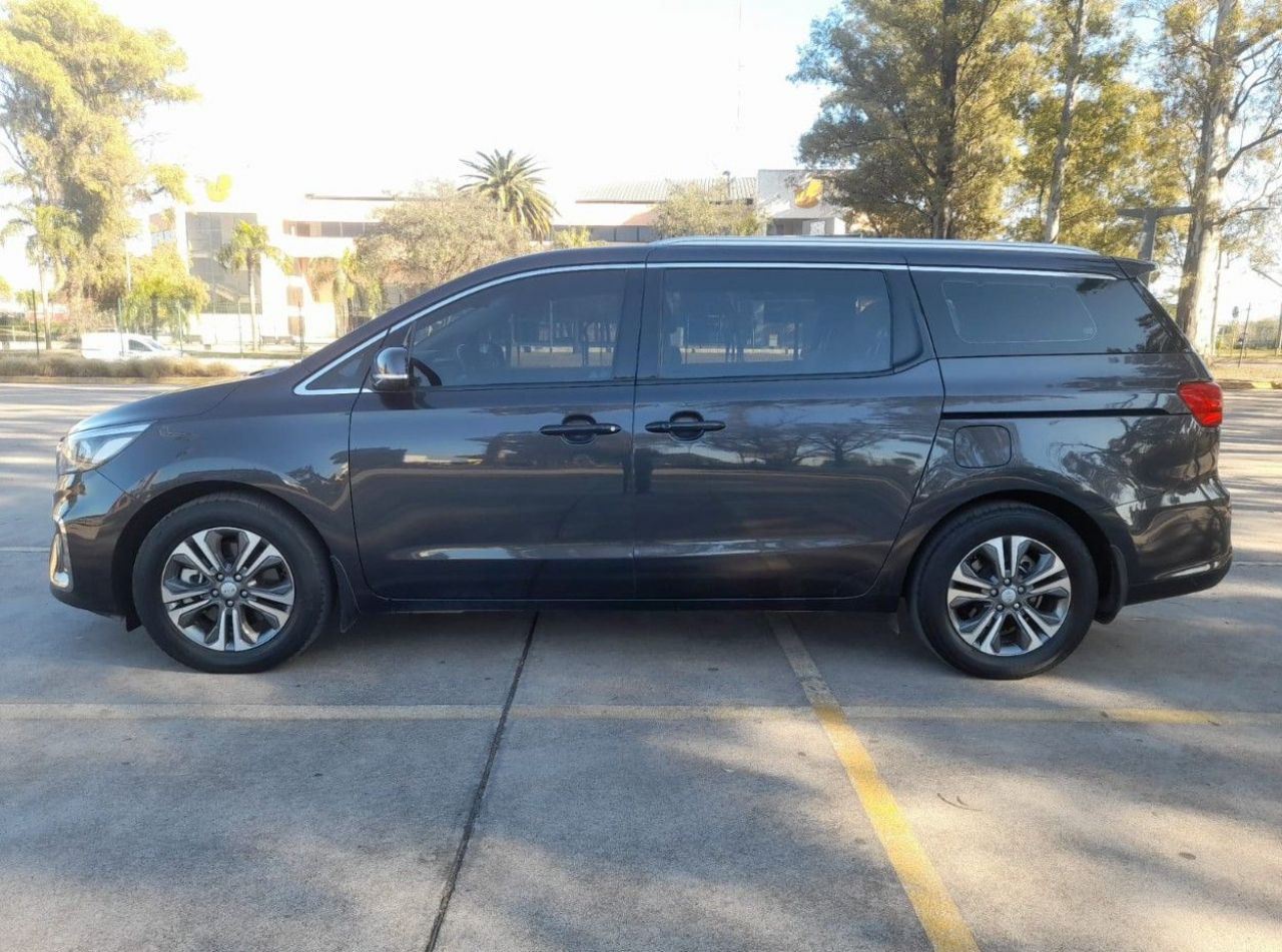 Kia Carnival Usado Financiado en Córdoba, deRuedas