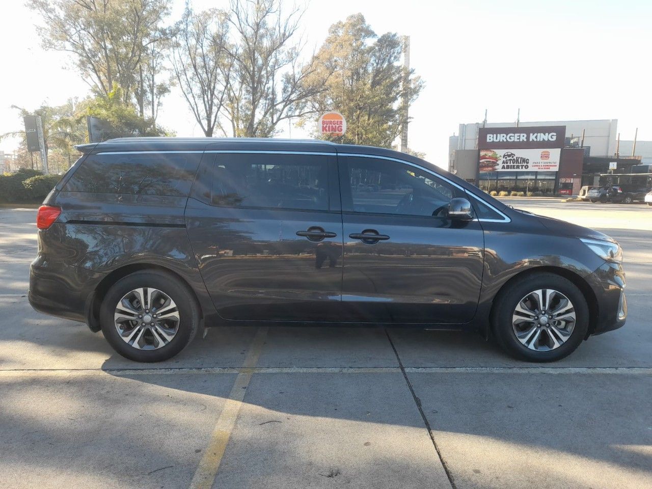 Kia Carnival Usado Financiado en Córdoba, deRuedas