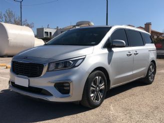 Kia Carnival Usado en Mendoza Financiado