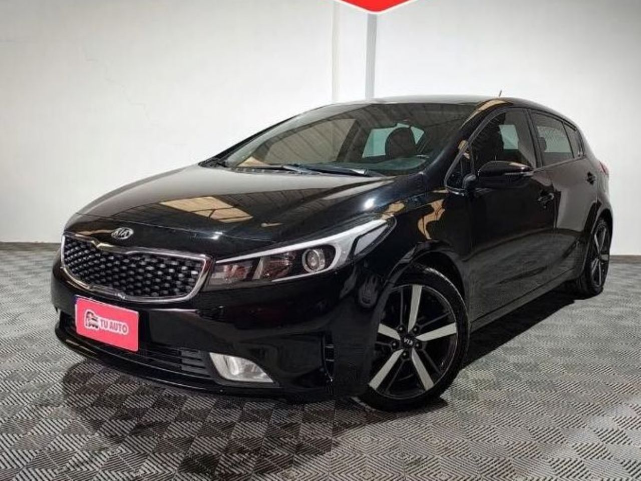 Kia Cerato Usado en Córdoba, deRuedas