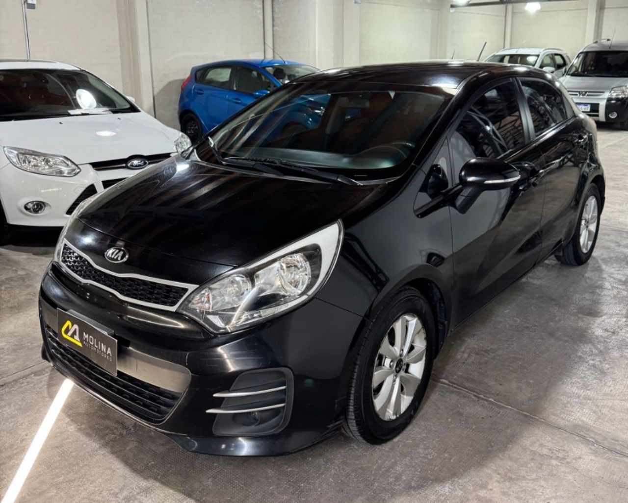 Kia Rio Usado Financiado en Mendoza, deRuedas