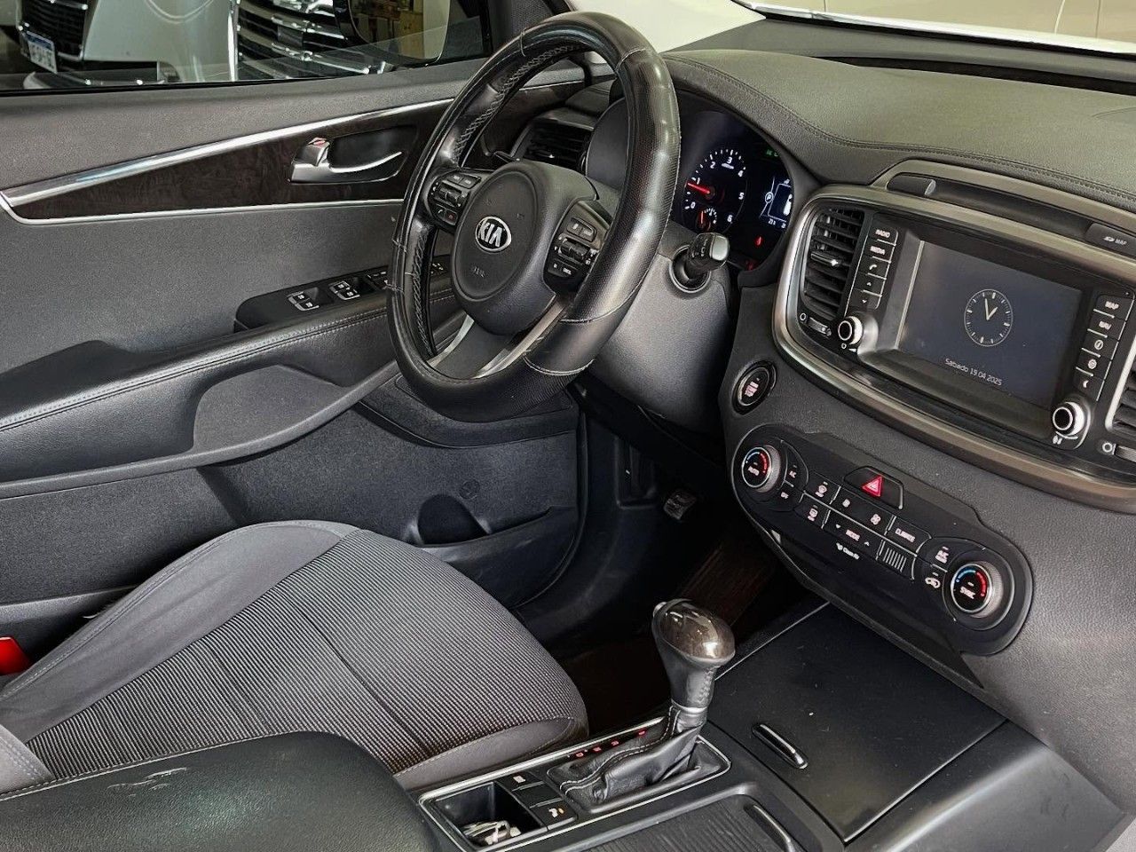 Kia Sorento Usado Financiado en San Juan, deRuedas