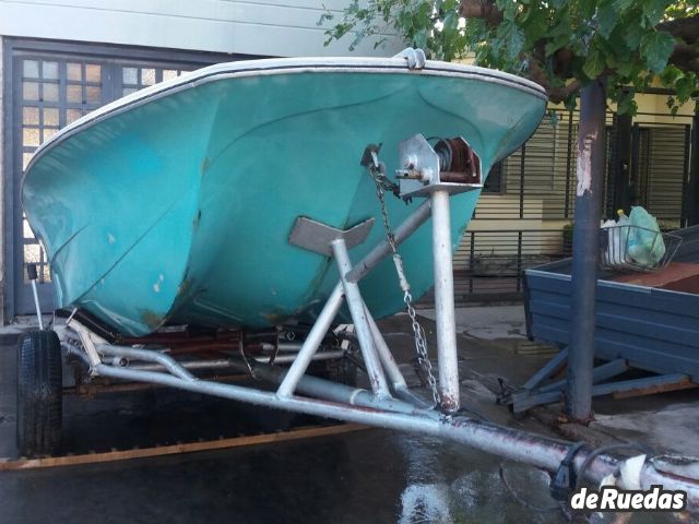 Lancha Catamara Usado en Mendoza, deRuedas