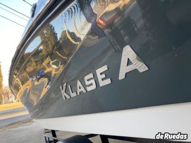 Lancha Klase A Usado en San Juan, deRuedas