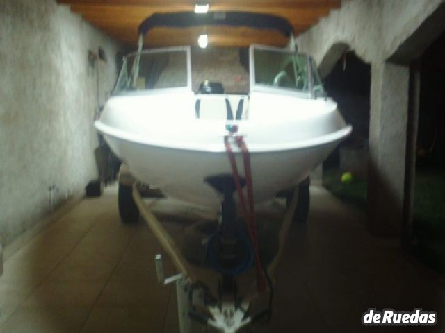 Lancha Quicksilver Usado en Mendoza, deRuedas