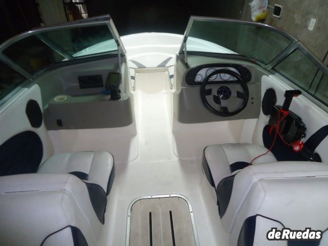 Lancha Quicksilver Usado en Mendoza, deRuedas