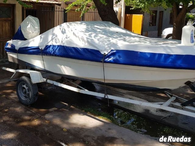 Lancha Quicksilver Usado en Mendoza, deRuedas