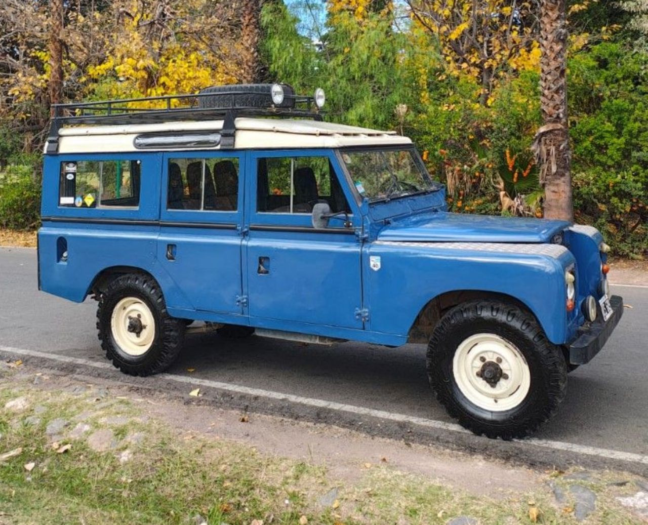 Land Rover 109 - Serie 2A Usada en Mendoza, deRuedas