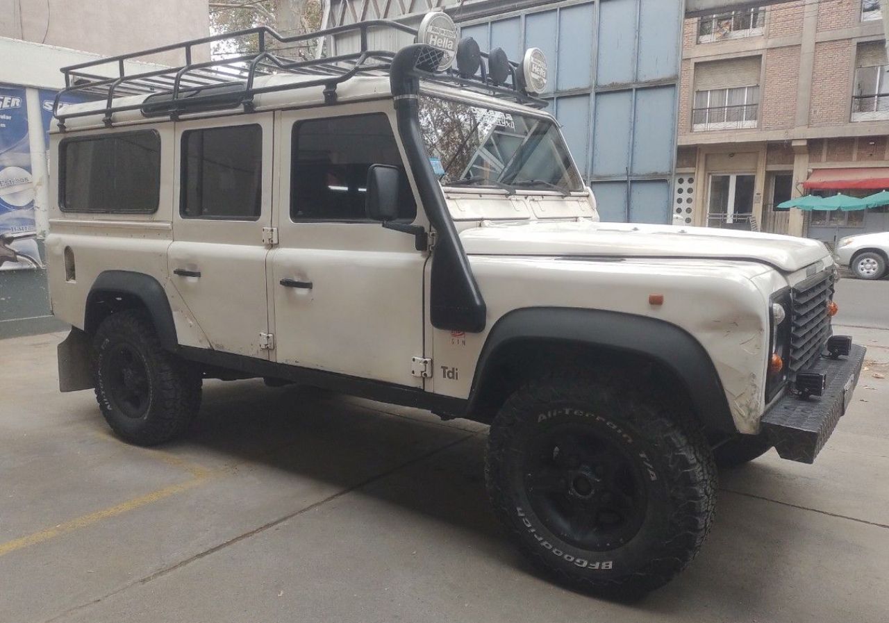 Land Rover Defender Usada en Mendoza, deRuedas