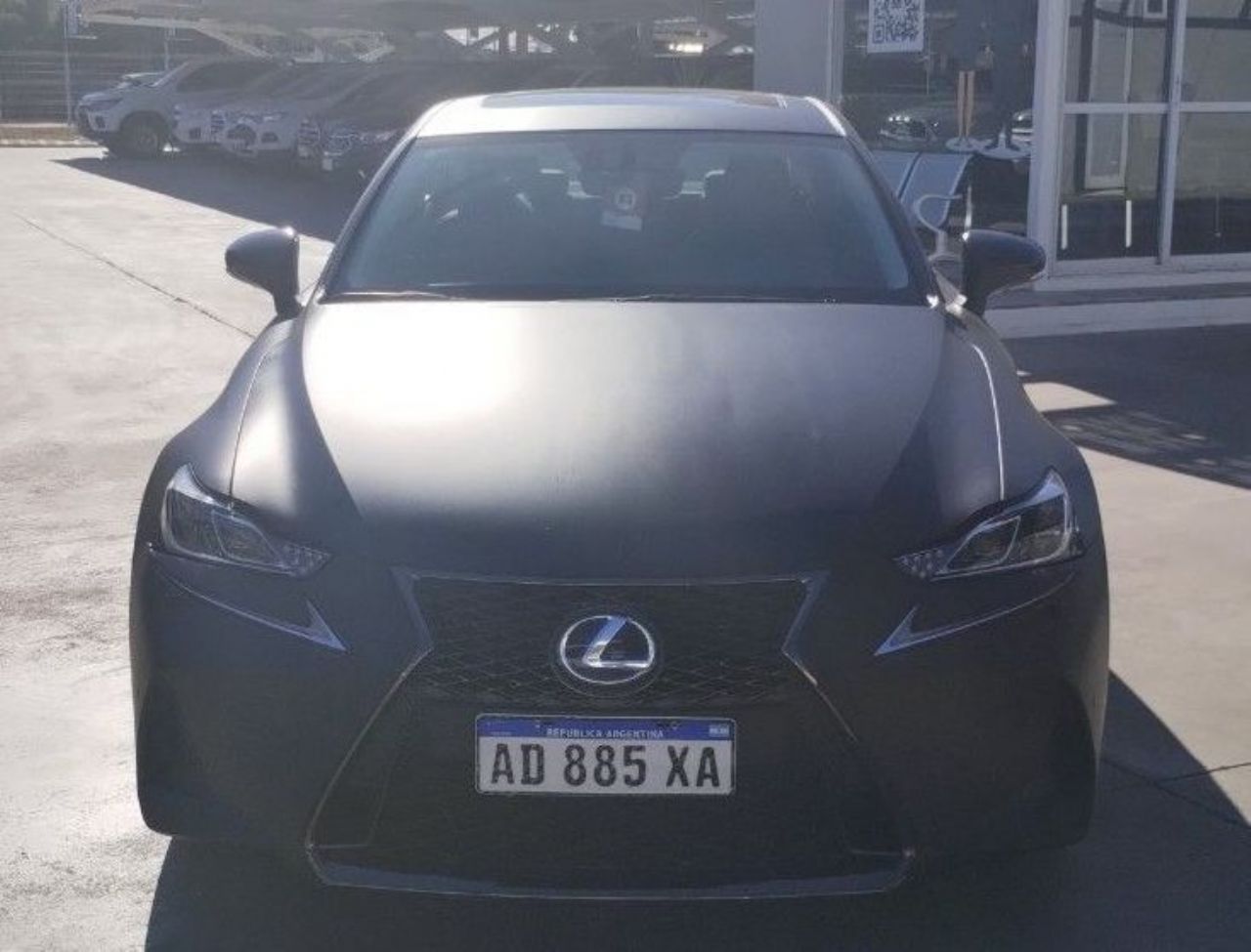 Lexus IS Usado en San Luis, deRuedas