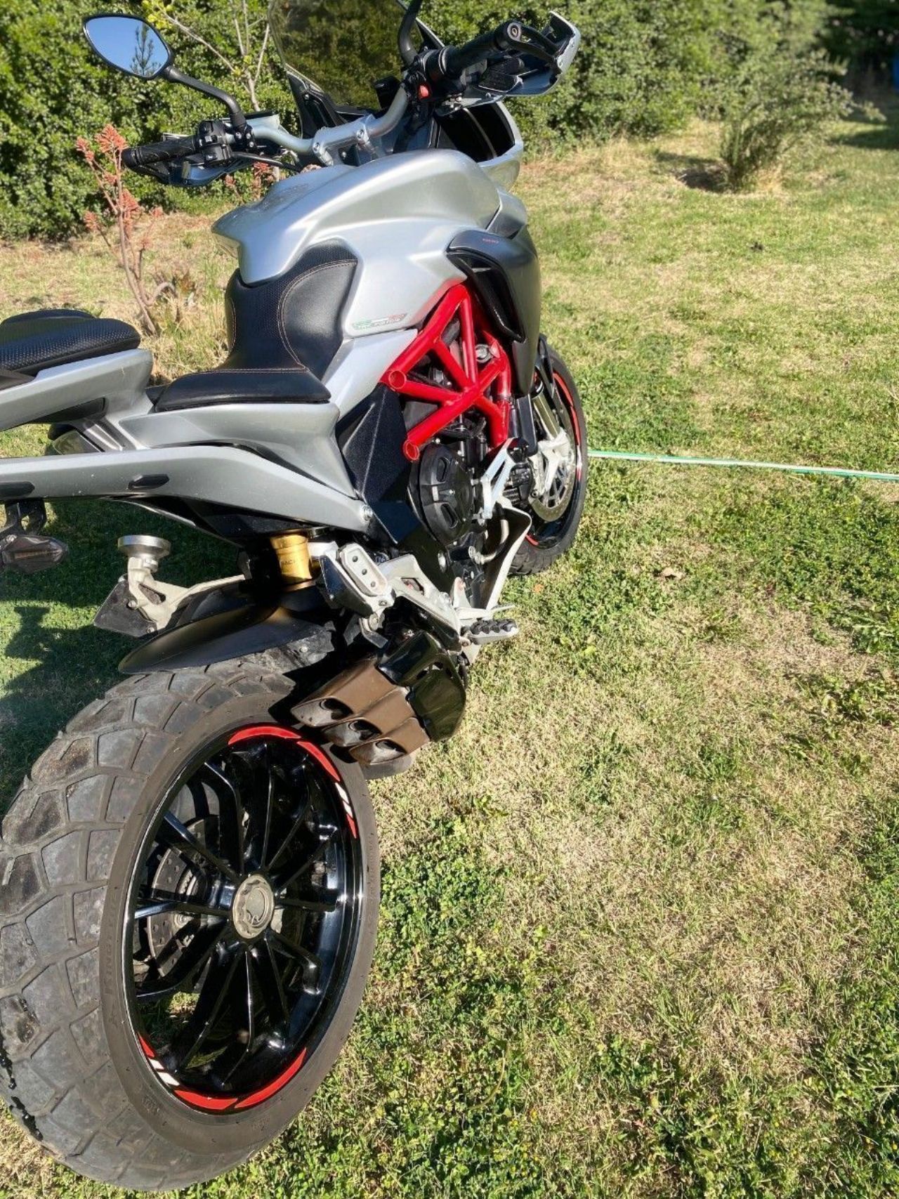 MV Agusta Veloce Usada en Mendoza, deRuedas