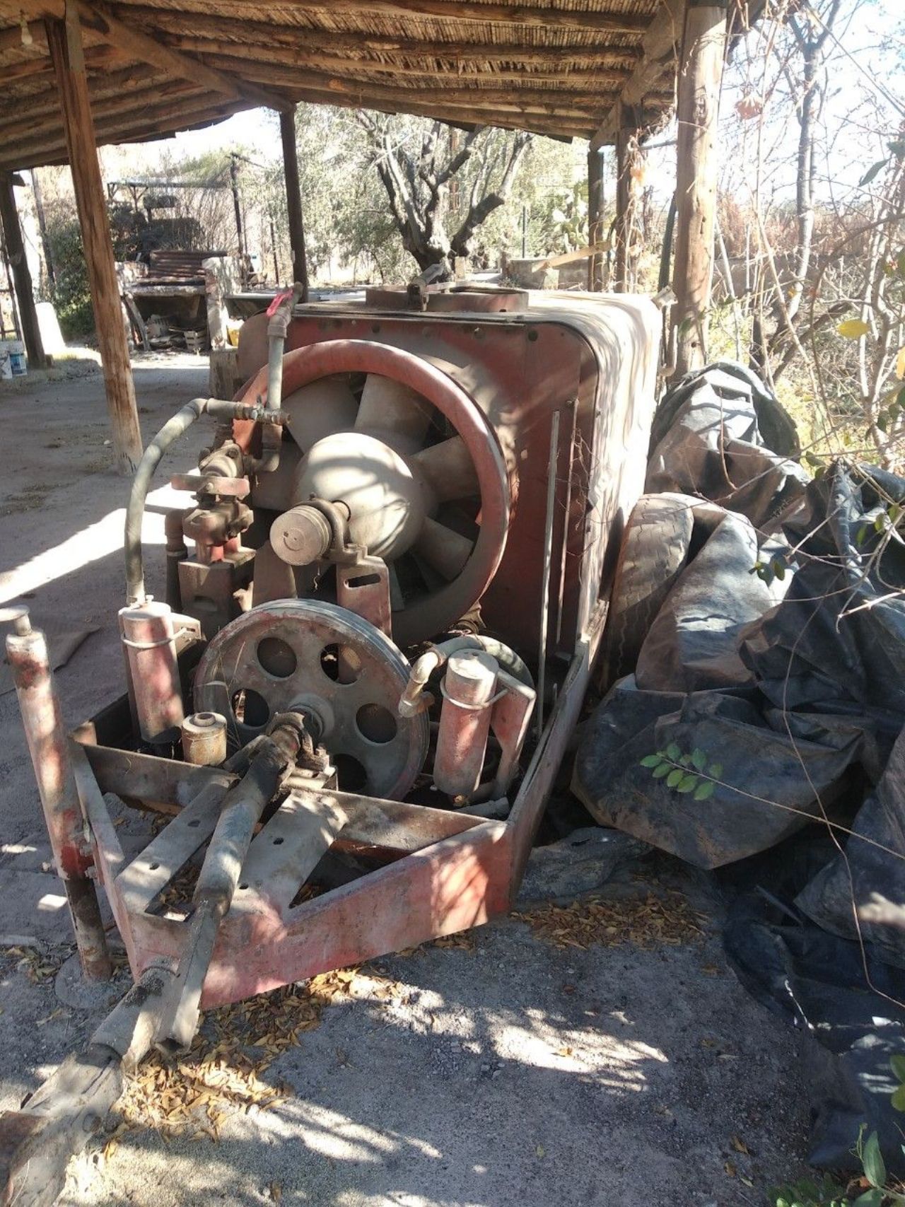 Maq. Agrícola Pulverizadora Usado en Mendoza, deRuedas