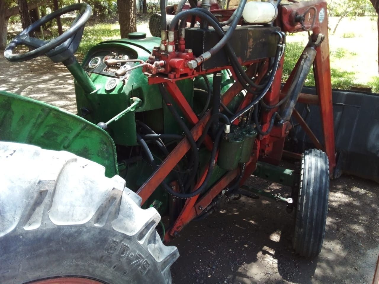 Maq. Agrícola Tractor Usado en Mendoza, deRuedas