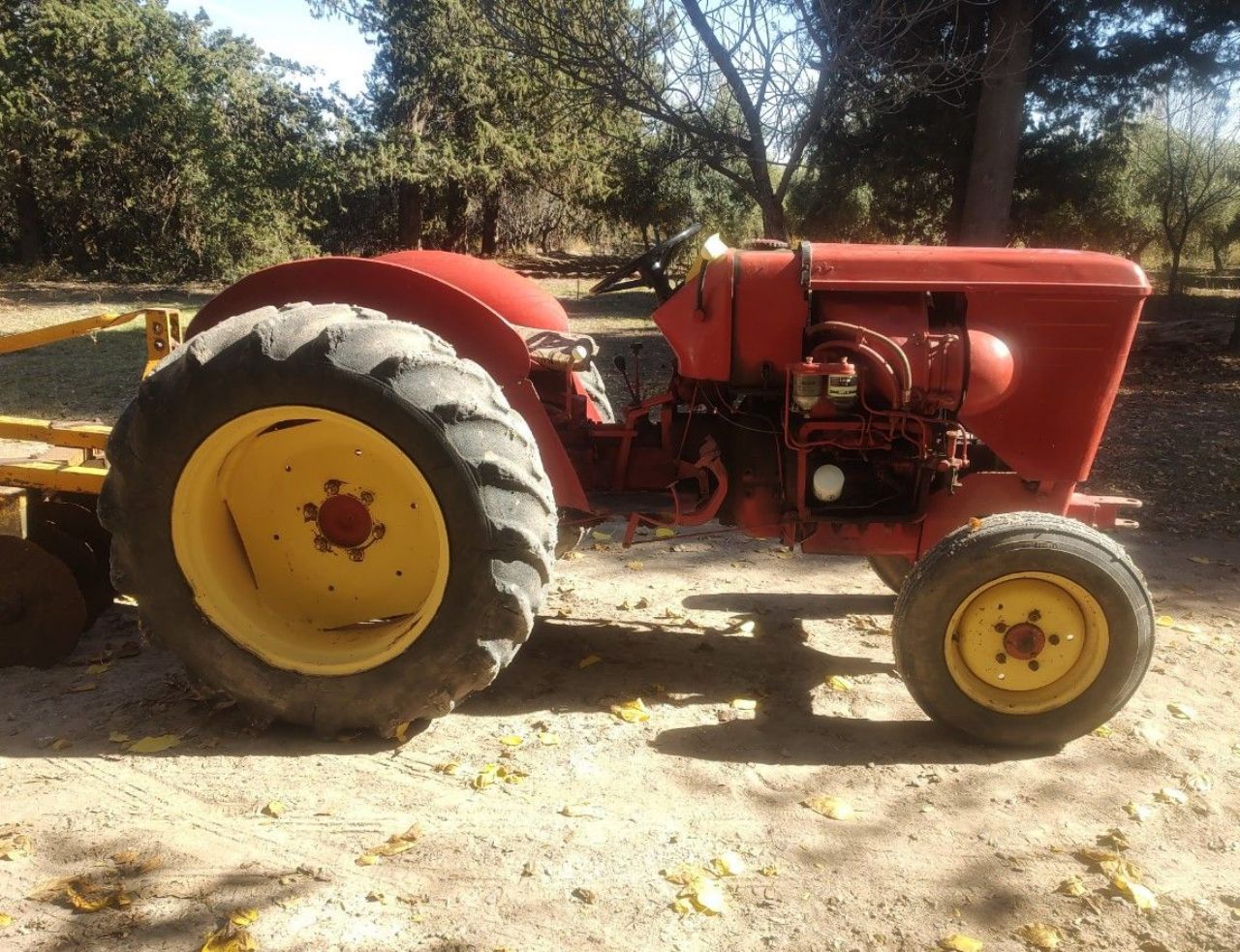 Maq. Agrícola Tractor Usado en Mendoza, deRuedas