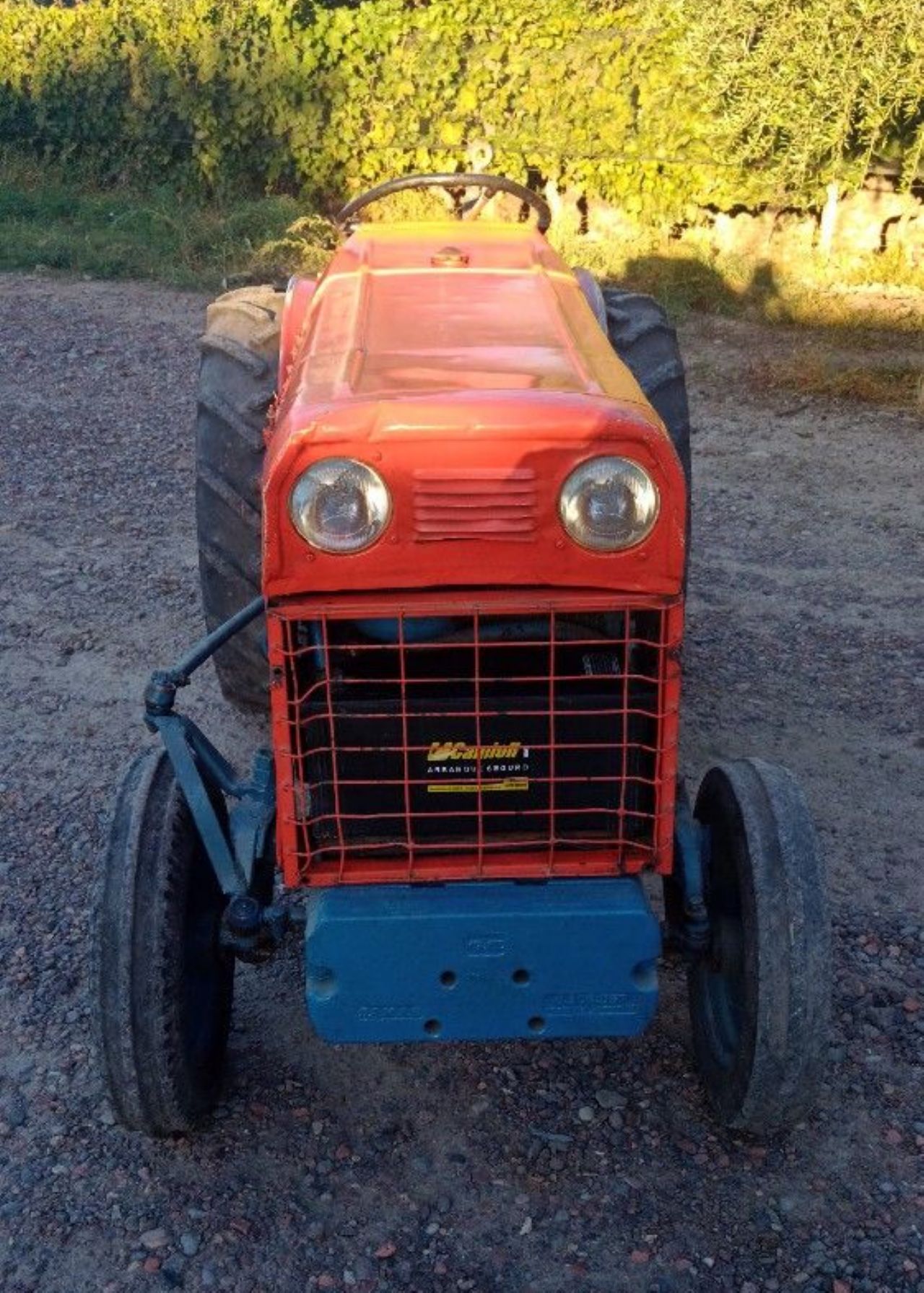 Maq. Agrícola Tractor Usado en Mendoza, deRuedas