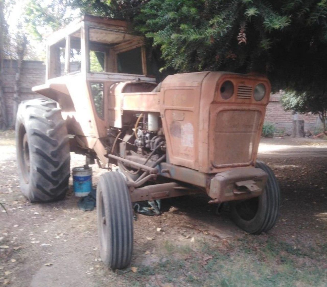 Maq. Agrícola Tractor Usado en Mendoza, deRuedas
