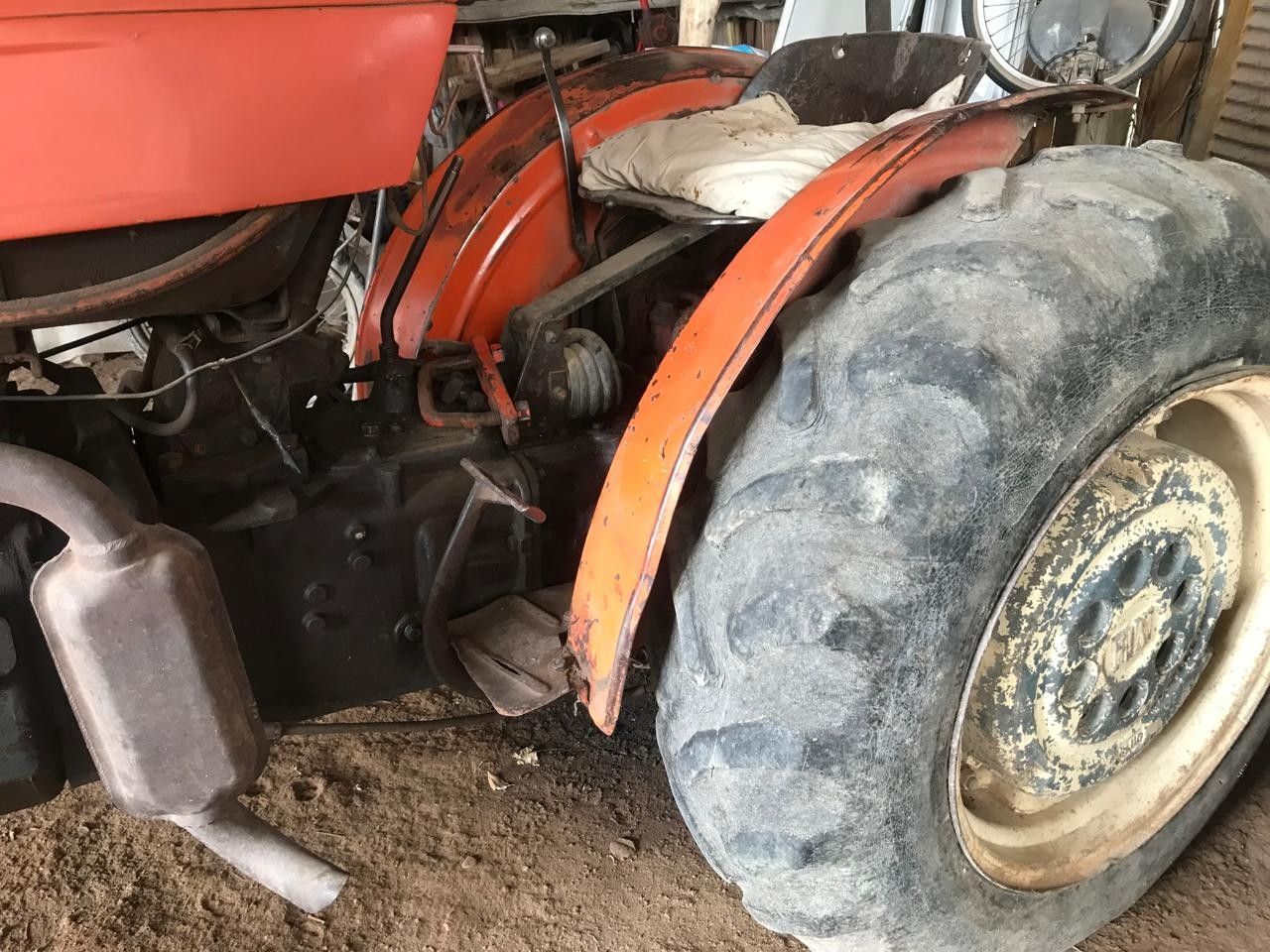 Maq. Agrícola Tractor Usado en Mendoza, deRuedas