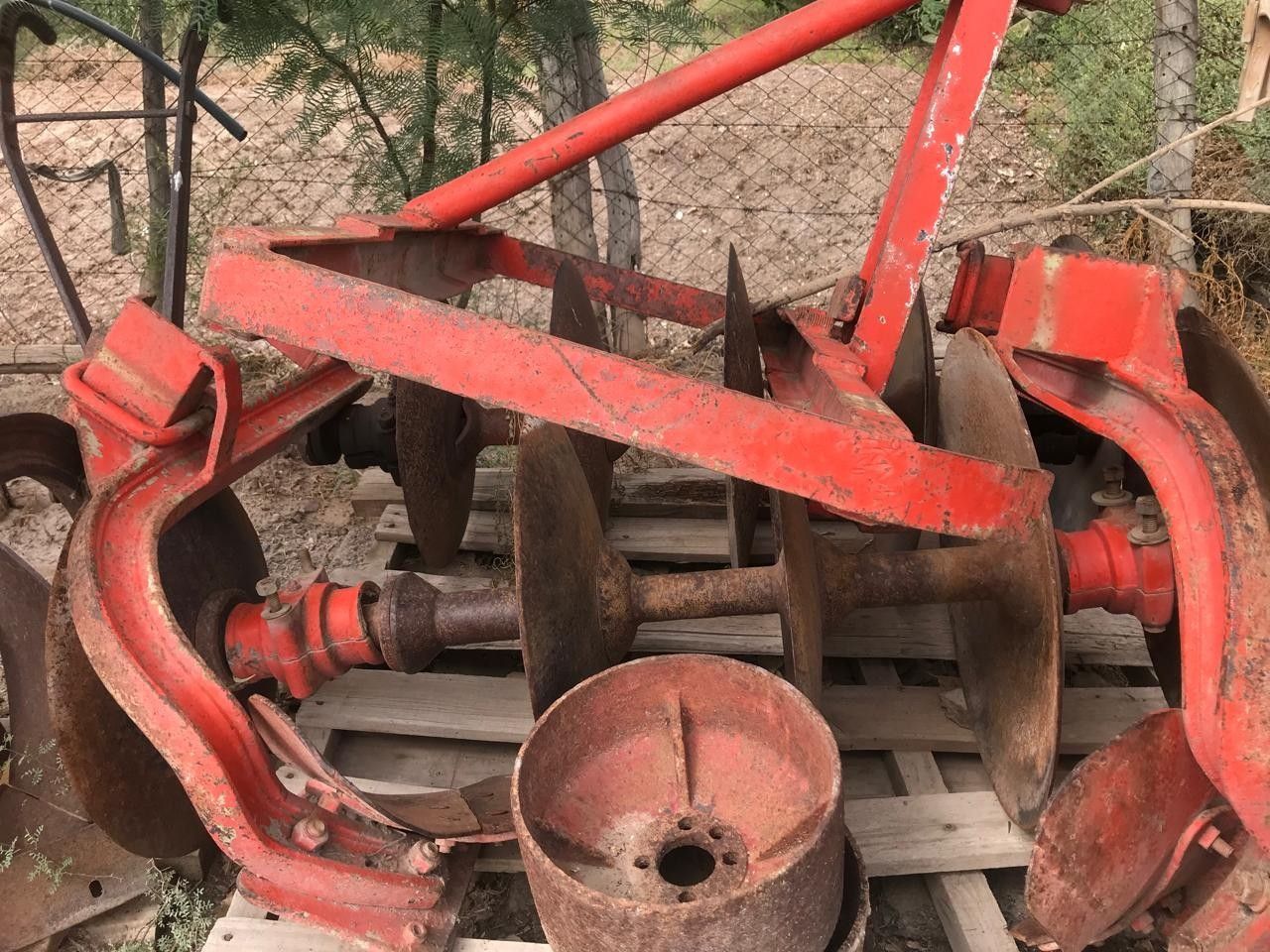 Maq. Agrícola Tractor Usado en Mendoza, deRuedas