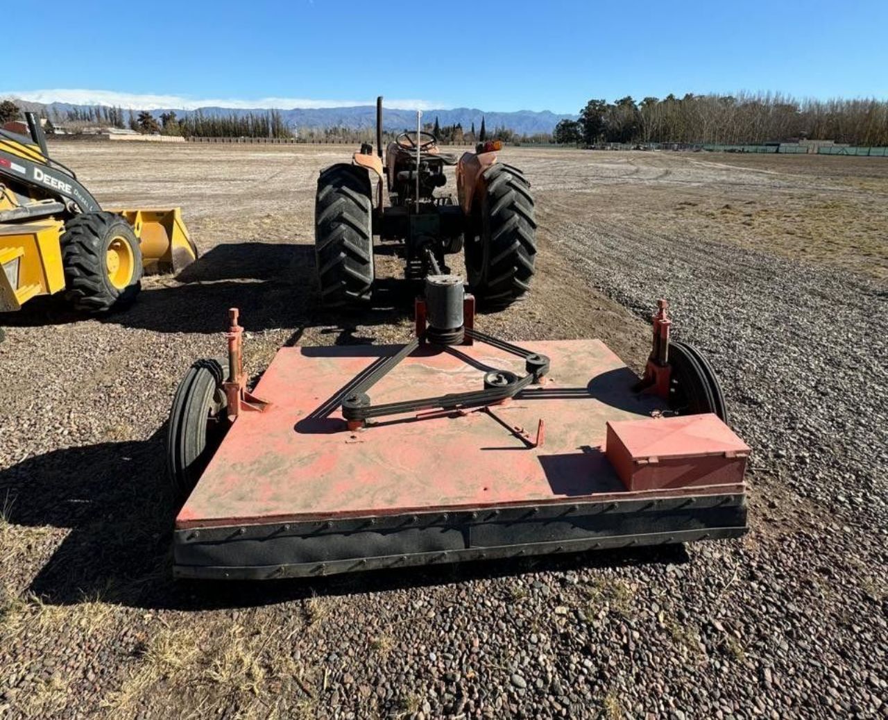 Maq. Agrícola Tractor Usado en Mendoza, deRuedas