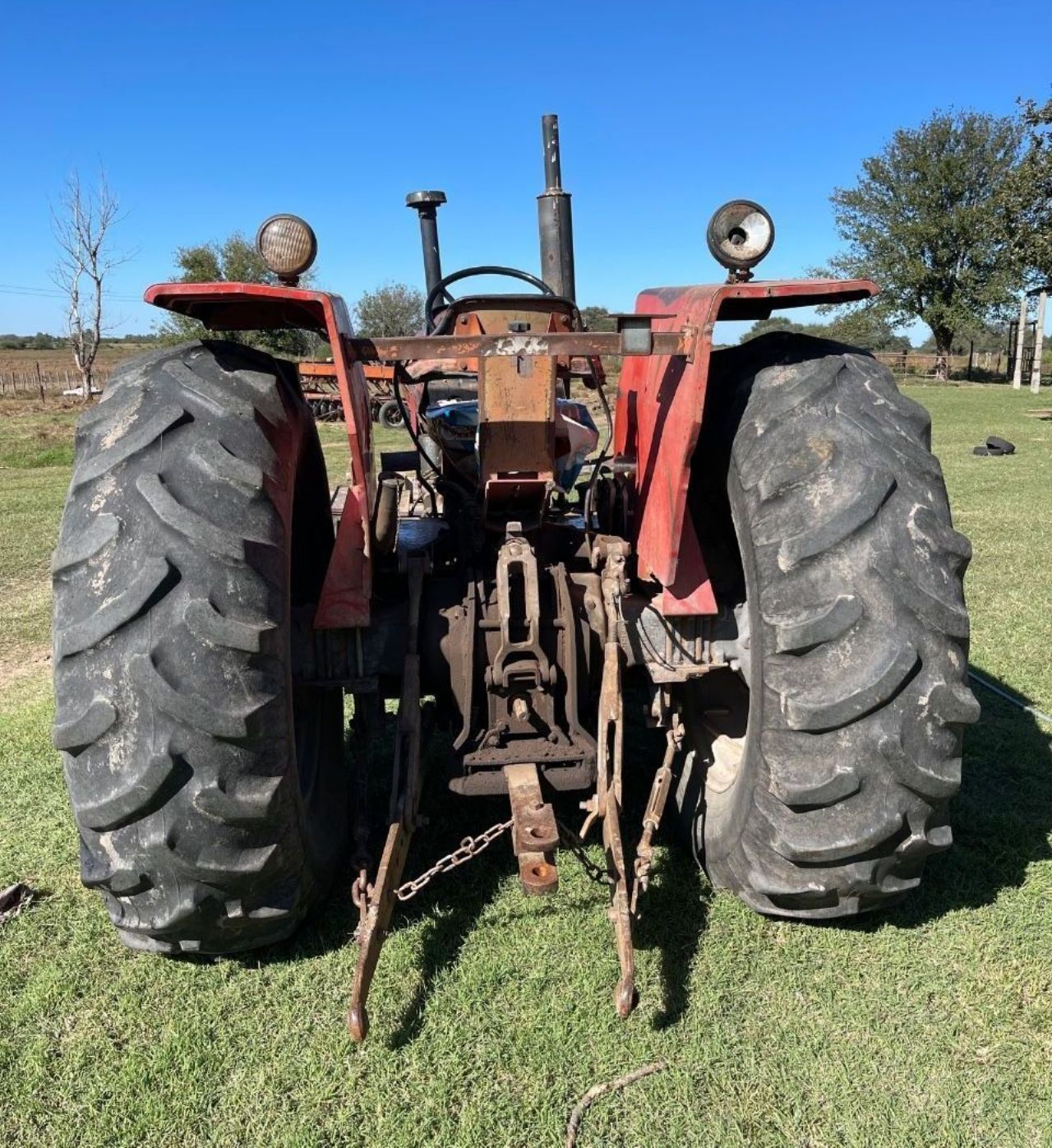 Maq. Agrícola Tractor Usado en Mendoza, deRuedas