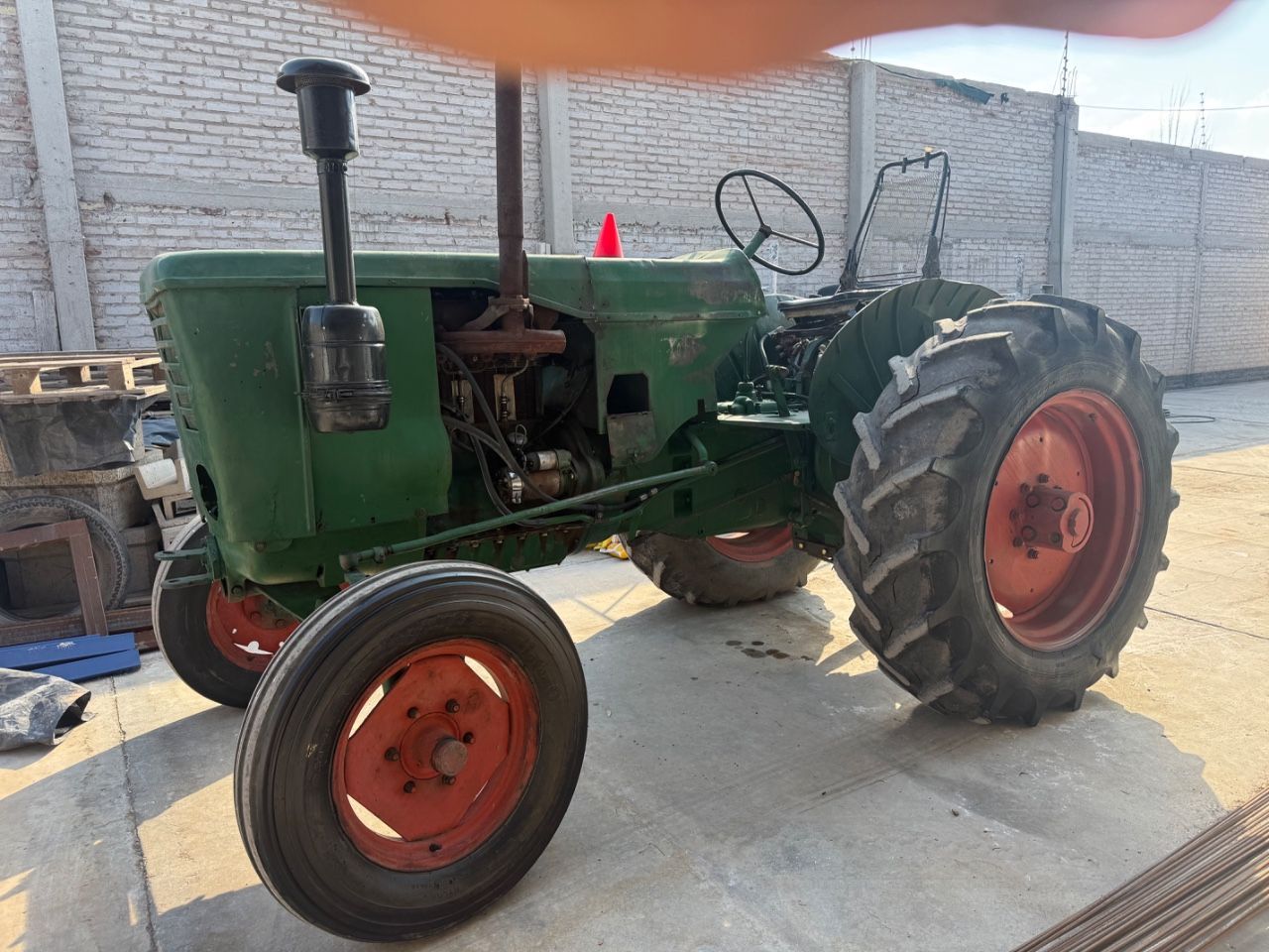 Maq. Agrícola Tractor Usado en Mendoza, deRuedas