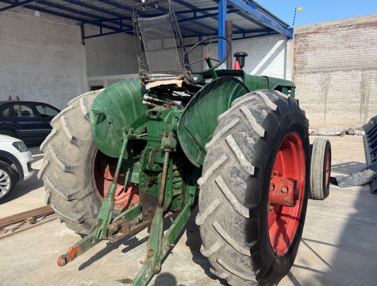 Maq. Agrícola Tractor Usado en Mendoza, deRuedas