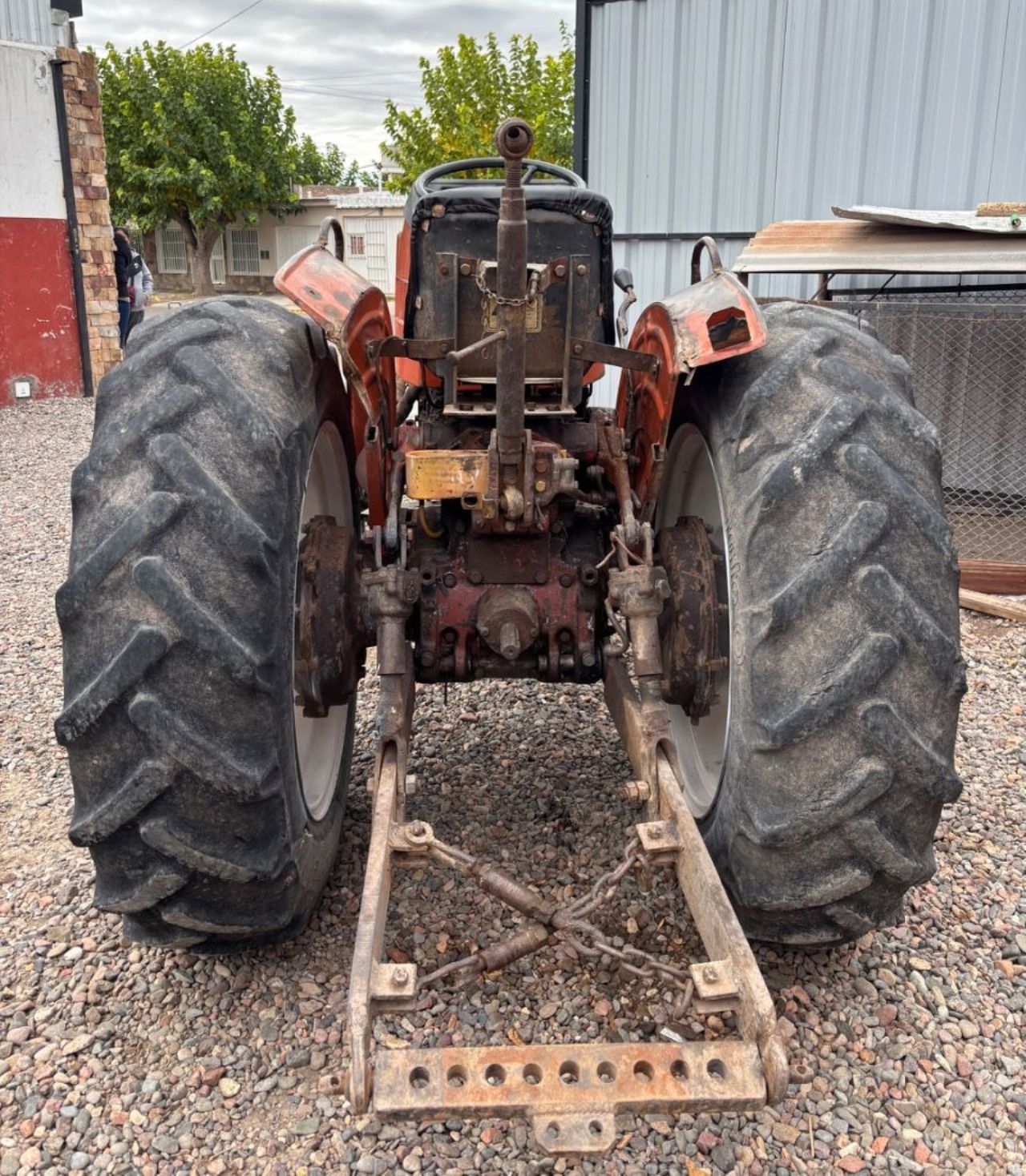 Maq. Agrícola Tractor Usado en Mendoza, deRuedas