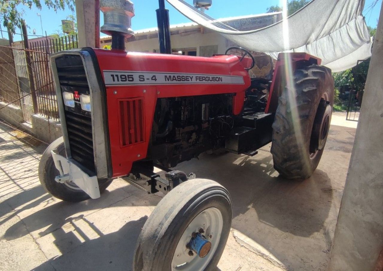 Maq. Agrícola Tractor Usado en Mendoza, deRuedas