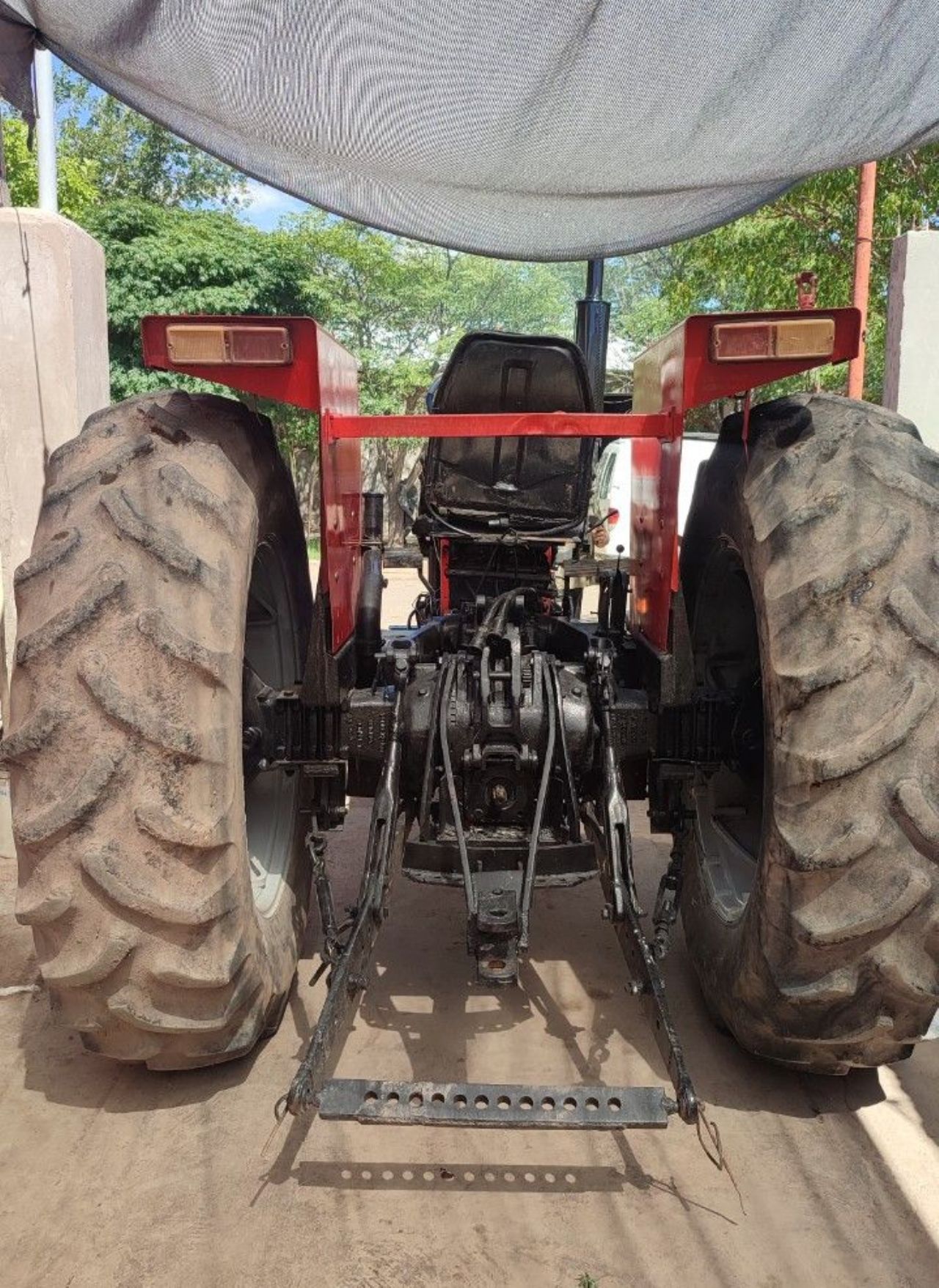 Maq. Agrícola Tractor Usado en Mendoza, deRuedas